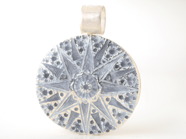 katrin_koehler_emailleschmuck_anhaenger_muschel_sonne.000093.b