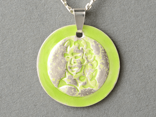 katrin_koehler_emailleschmuck_anhaenger_schiller_6413