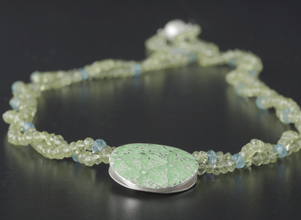 katrin_koehler_emailleschmuck_kette_peridot_apatit_0409