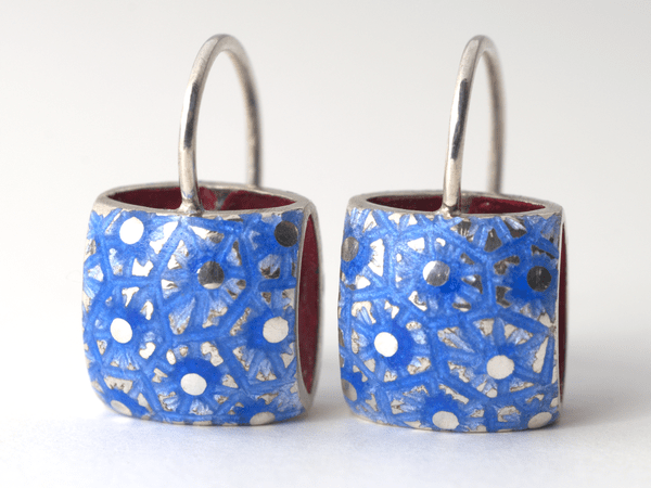 katrin_koehler_emailleschmuck_ohrring_kissen_seeigel_4146