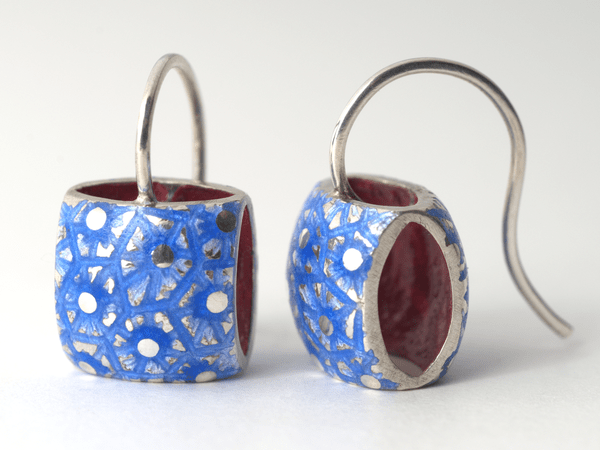 katrin_koehler_emailleschmuck_ohrring_kissen_seeigel_4147