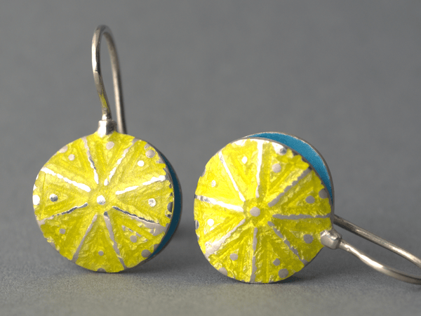 katrin_koehler_emailleschmuck_ohrring_muschel_alraune_4212
