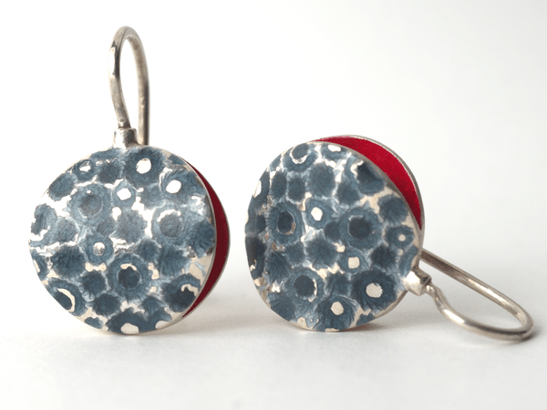 katrin_koehler_emailleschmuck_ohrring_muschel_pippau_4189