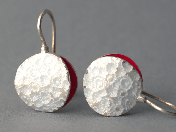 katrin_koehler_emailleschmuck_ohrring_muschel_pippau_4214