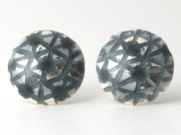 katrin_koehler_emailleschmuck_ohrring_stecker_rund_mohn_4267