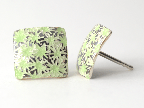 katrin_koehler_emailleschmuck_ohrring_stecker_sterne_eckig_4252