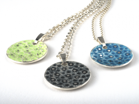 katrin_koehler_emailleschmuck_anhaenger_eisblume_konkav_0945