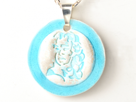 katrin_koehler_emailleschmuck_anhaenger_schiller_6393