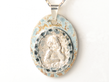 katrin_koehler_emailleschmuck_anhaenger_schutzengel_6400