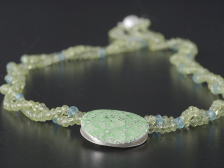 katrin_koehler_emailleschmuck_kette_peridot_apatit_0409